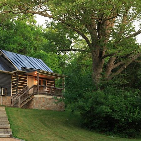 Inn And Cabins At Vaucluse Spring Stephens City Exterior photo